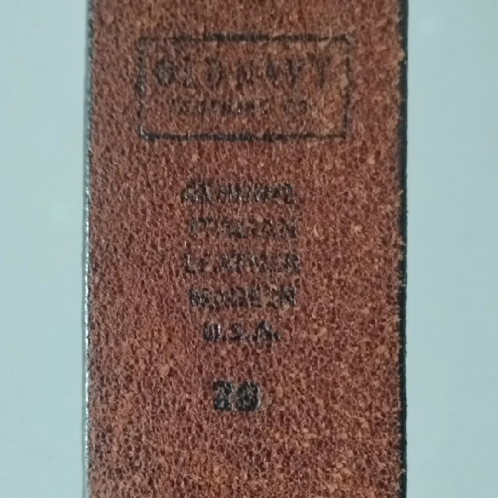 Old Navy Women's Brown Leather Belt - Picture 2 of 7
